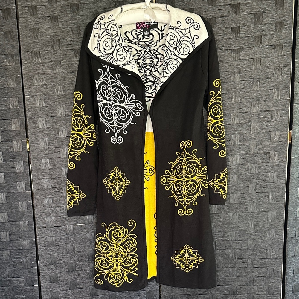 Peck & Peck Black and White Knit Sweater - Size S
